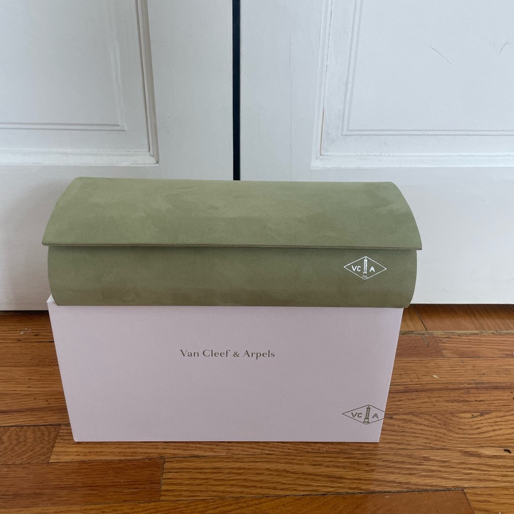 VCA Jewelry Box